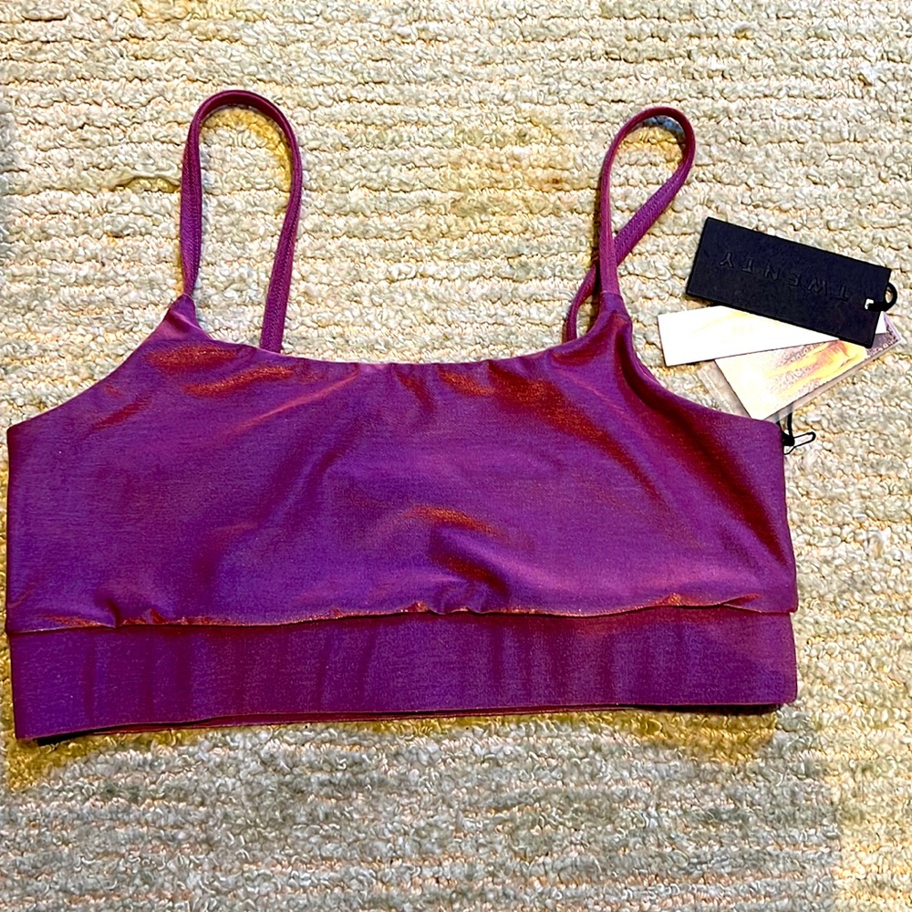 NEW with tag top crop , shine pink size M.
